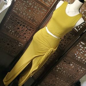 Two Piece Crop Top & high-low skirt